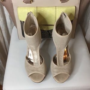 Jennifer Lopez Tan Open Toe Heels